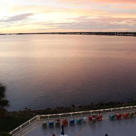 Paradise Beach Sailport Resort Condo Tampa Exterior photo